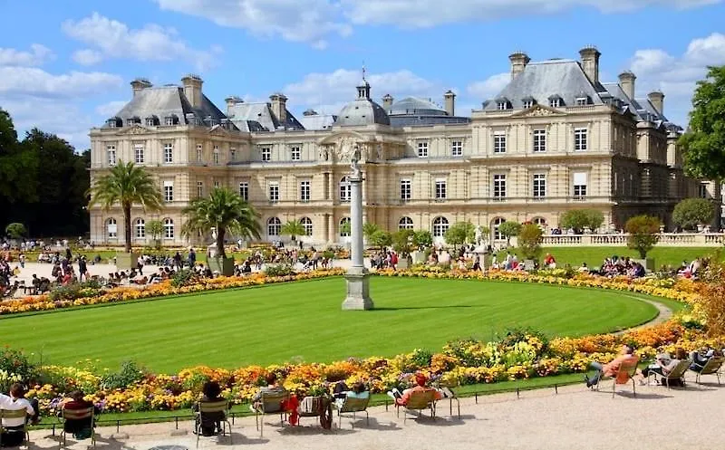 Entierement Renove Au Coeur De * Paris